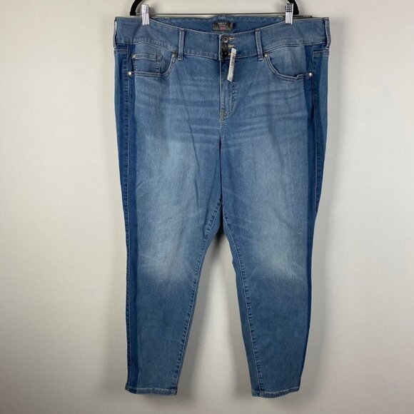 Torrid Super Soft Jegging Jeans Womens 24R Salt Marsh Side Stripe - Picture 1 of 12